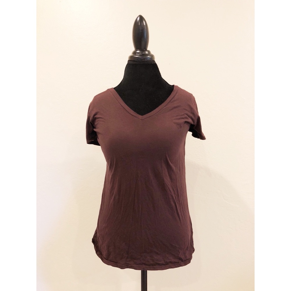 Everlane V-neck Tee in Plum Size Medium